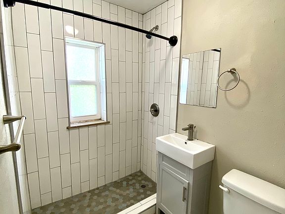4th image of 3136 Grand Ave #24