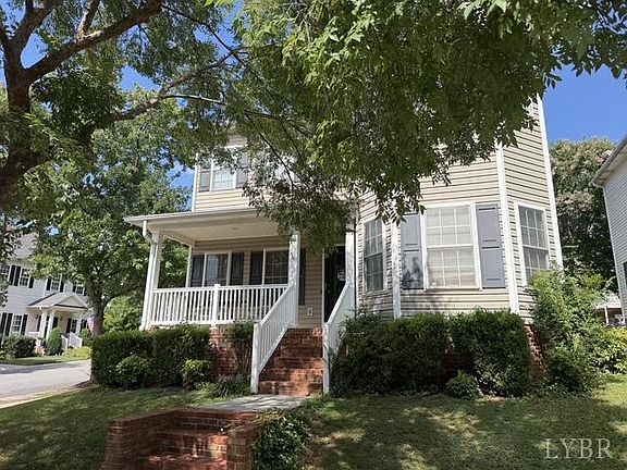 3rd image of 127 Wyndview Dr