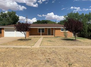 609 SW 12th St, Seminole, TX 79360