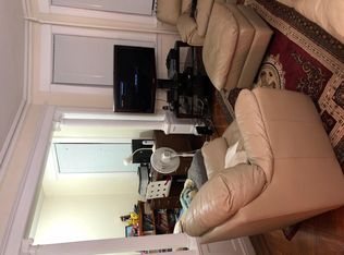 869 Montgomery St #1, Jersey City, NJ 07306