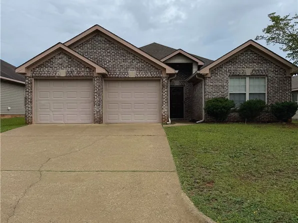 16375 Pottery Ln, Moundville, AL 35474