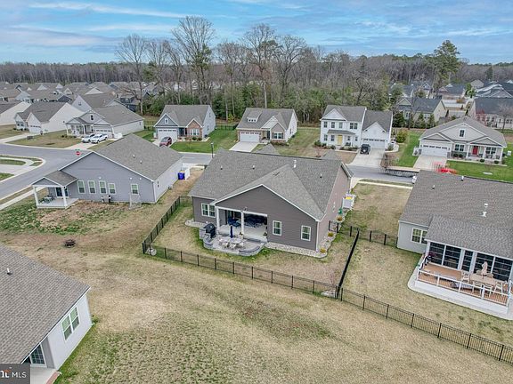 4th image of 24077 Caldwell Cir