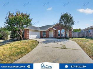 352 Mesquite Hill Dr, Arlington, TX 76002