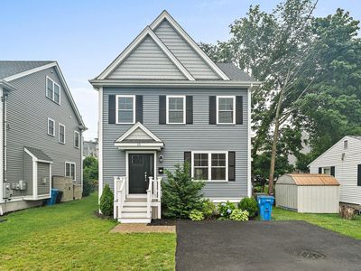 15 Lakeview Ave, Waltham, MA, 02451
