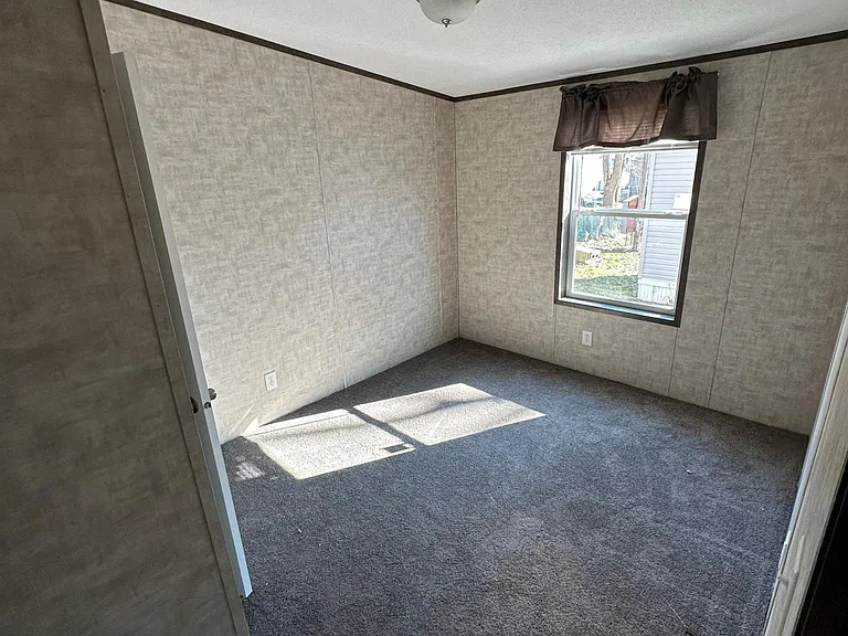 8229 Boston State Rd #34 — Photo 9