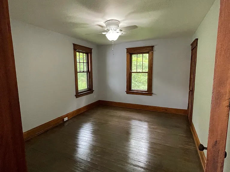 Good sized bedroom