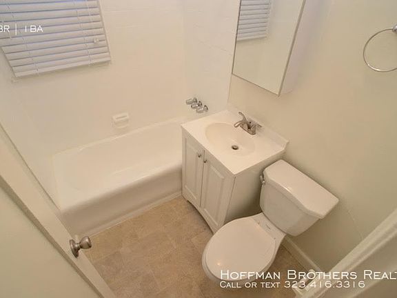 3rd image of 861 Fedora St #103A