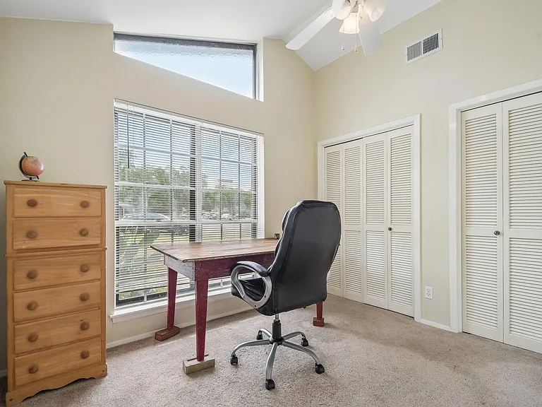 5409 Hunters Gln — Photo 13