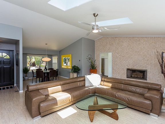 5th image of 88 Wildwood Dr