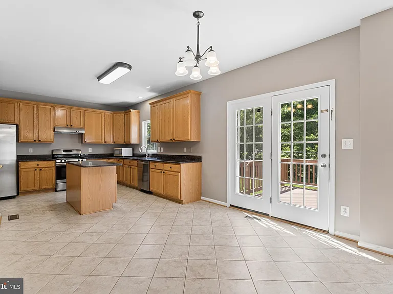 15121 Toccoa Ct — Photo 13