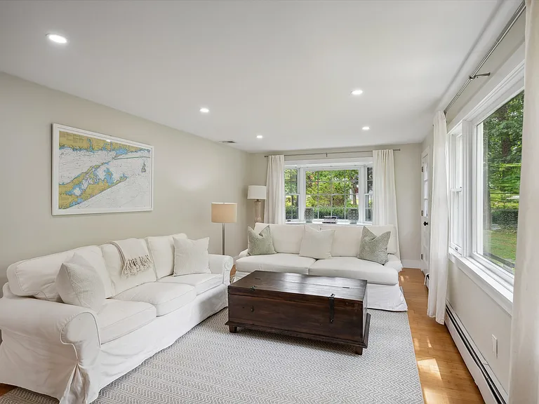 28 Dover Ave — Photo 11