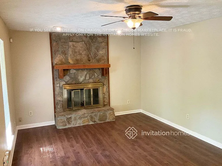 8272 Blackfoot Trl — Photo 3