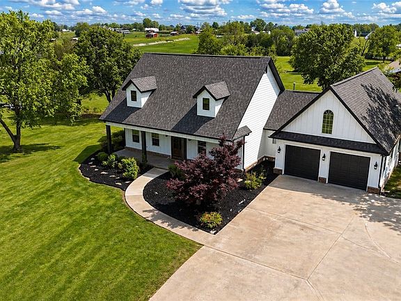 5th image of 2607 Country Ln