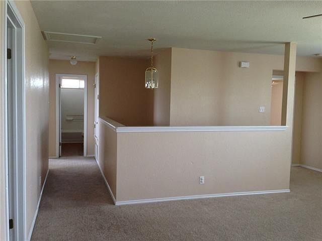 1st image of 204 McCarthur Dr