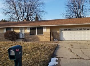 2973 Thunderbird Dr, Bay City, MI