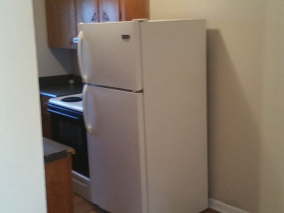 4th image of 107 Delwood Cir APT B