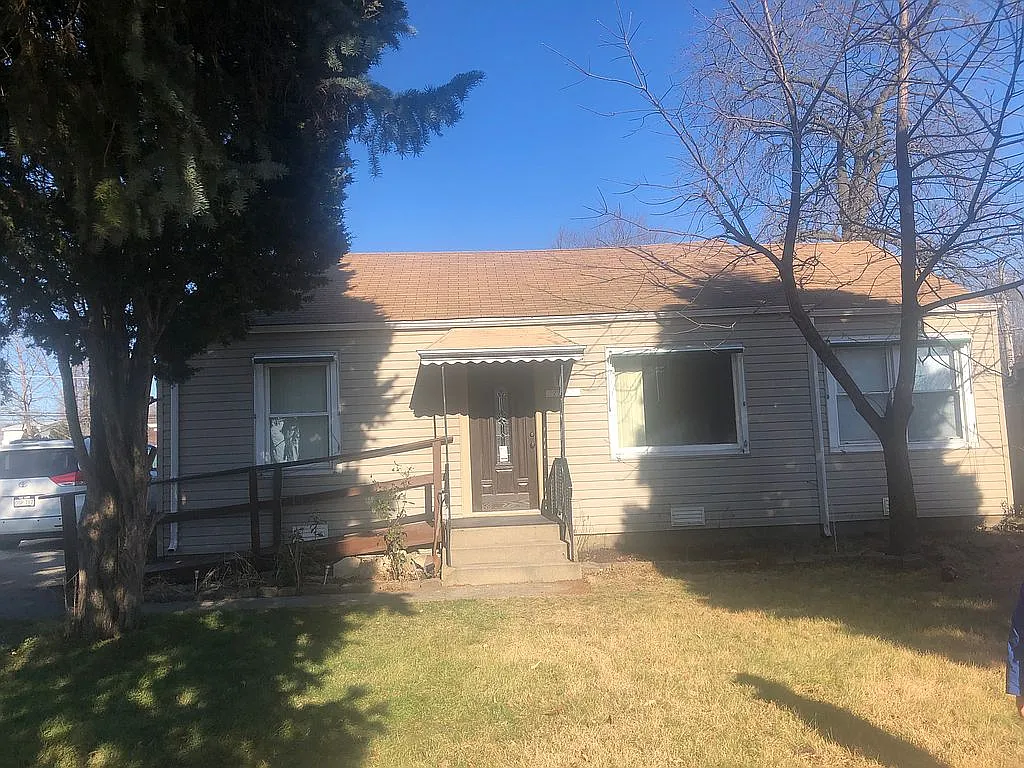 7004 W 96th St photo 1