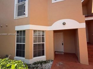 Sienna, Miami, FL 33183