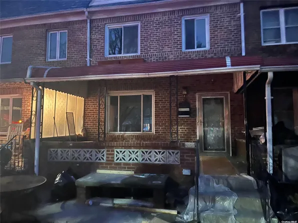 61-33 82nd Street, Flushing, NY 11379