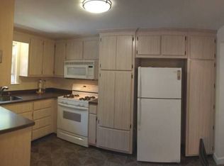 65 Parkside Cir, Braintree, MA 02184