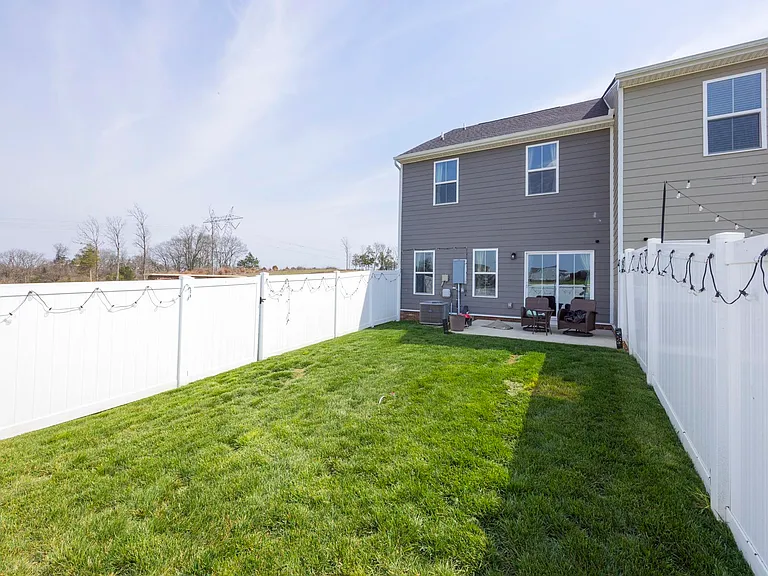 247 Pryor Dr — Photo 42