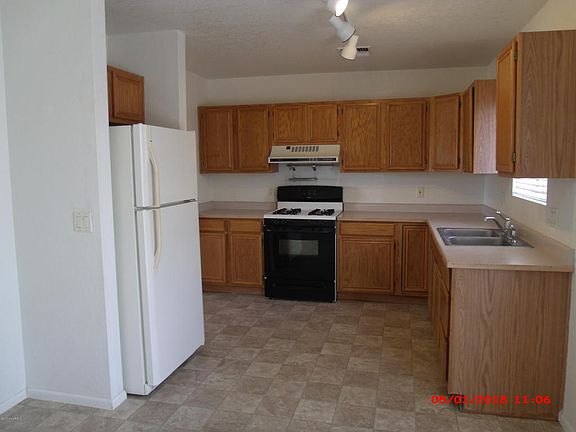 4th image of 426 E Elm St
