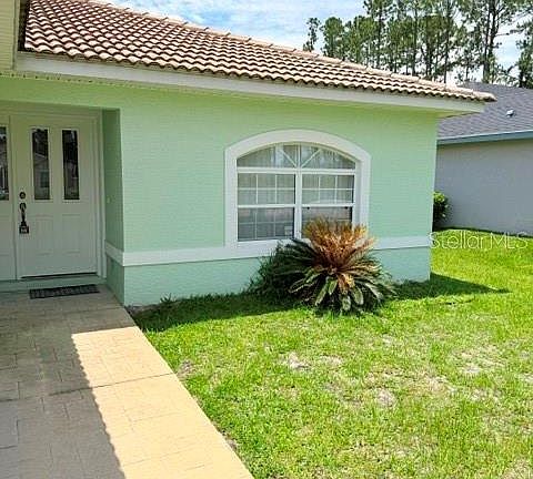 2nd image of 98 Rickenbacker Dr #B