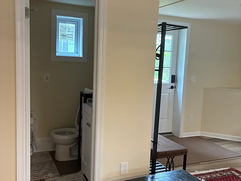 1006 Willard Dr — Photo 7