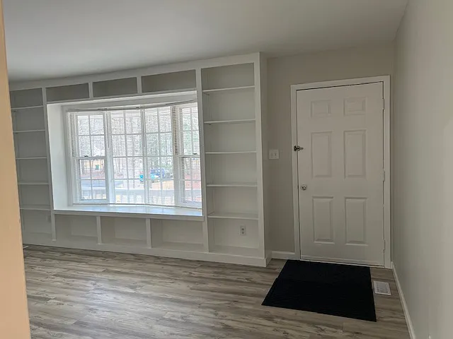 119 Racefield Dr — Photo 5