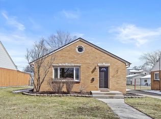 3716 N 97th Pl, Milwaukee, WI