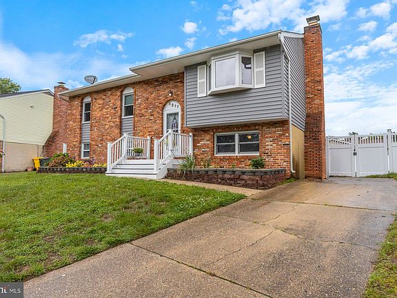 2nd image of 8217 Millfield Ct