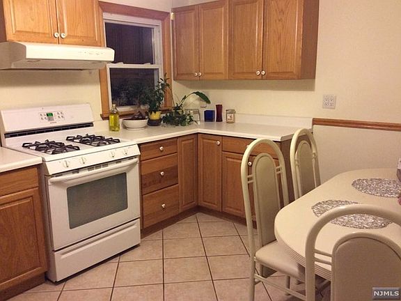 2nd image of 59 Maitland Pl