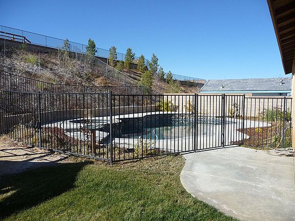 Fenced pool & spa!