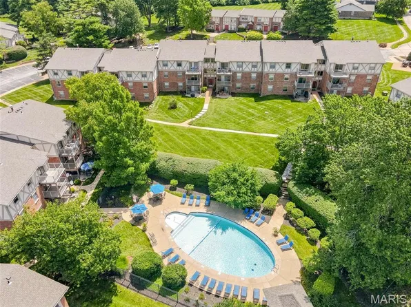 1411 Willow Brook Cv APT 10, Saint Louis, MO 63146