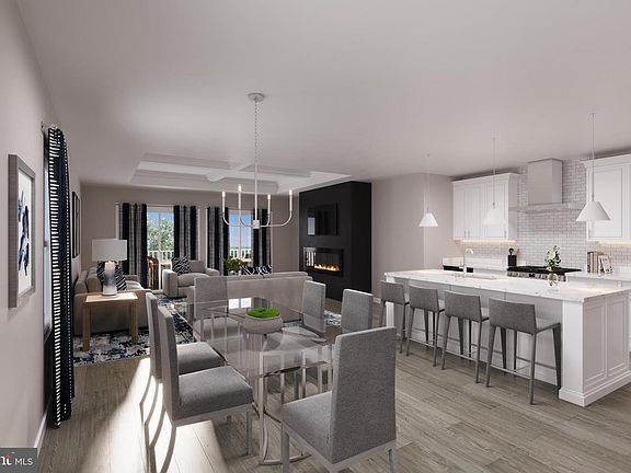 2nd image of 2613 Broadleaf