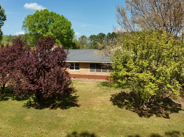 1064 W Castalia Rd, Nashville, NC 27856