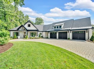 472 Gransley Ct, Johnson City, TN 37615