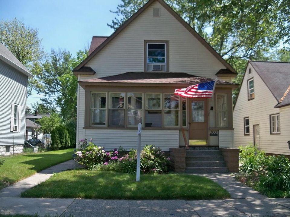 1st image of 300 W 19th St