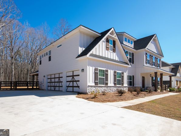 214 N Davis Rd, Lagrange, GA 30241