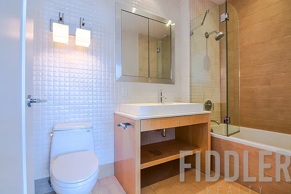 Rented by Fiddler Realty | media 7