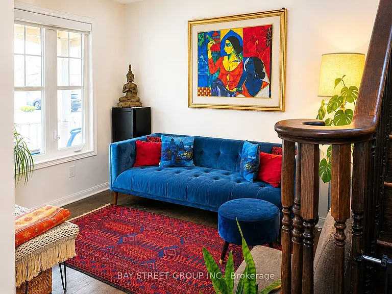 884 McEwan Dr — Photo 5