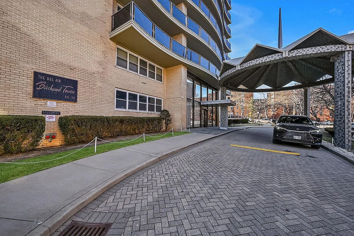 66-36 Yellowstone Blvd APT 2C photo 1