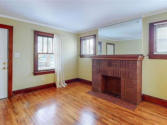 4th image of 1394 Brandon Ave