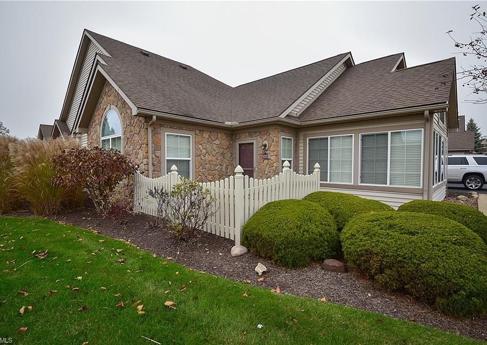 1st image of 5207 Redford Dr