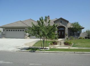 10500 Gainsborough Ct, Bakersfield, CA 93312
