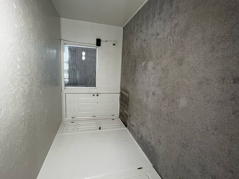1st image of 205 N Freeman Ave