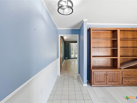 5th image of 704 Evans St