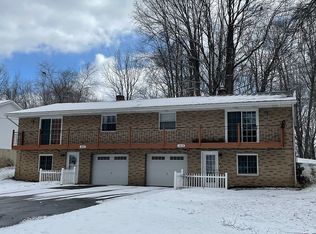 1418 McTaggart Rd, Stow, OH 44224