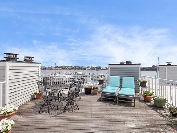 2nd image of 56 Constellation Wharf #56