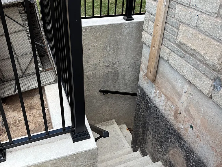 1351 Queens Plate Rd — Photo 2